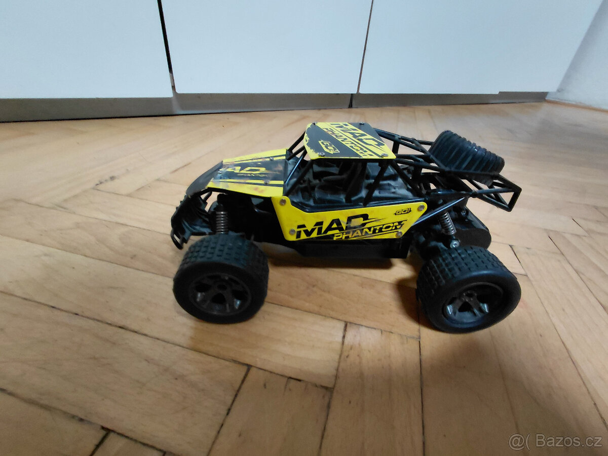 Dvě auta na dálkové ovládání - 3