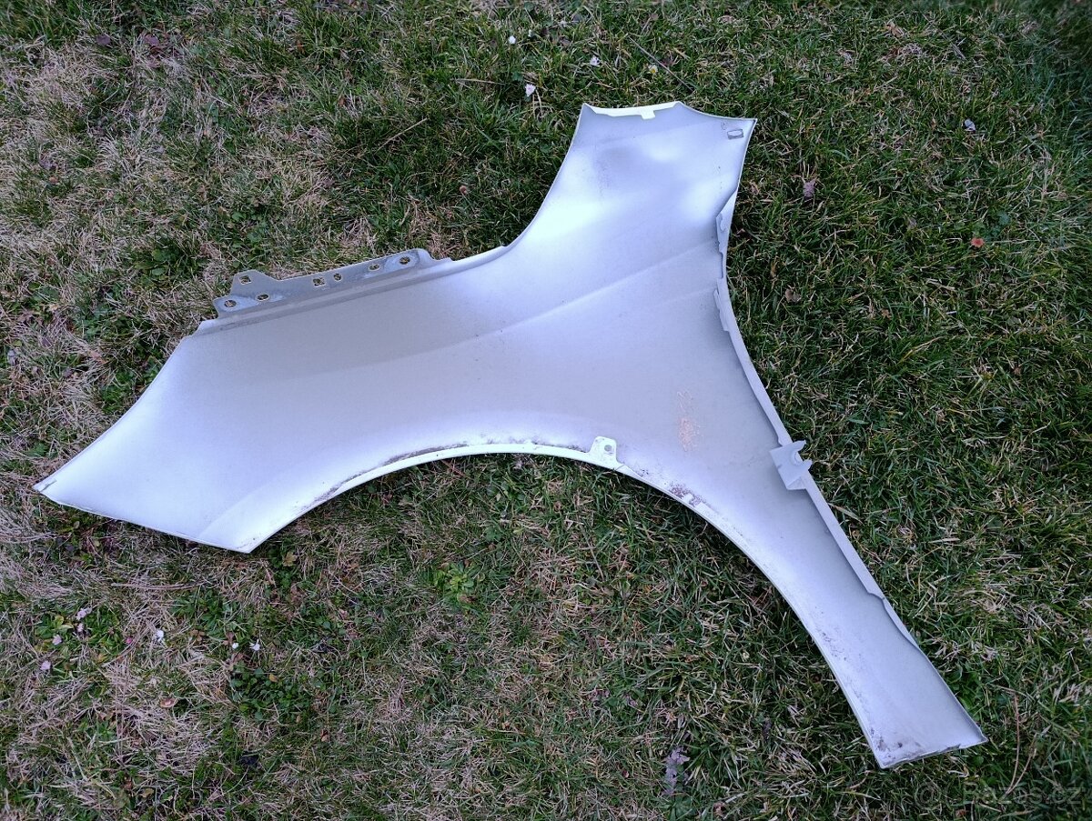 Opel Corsa F PP blatník. - 3