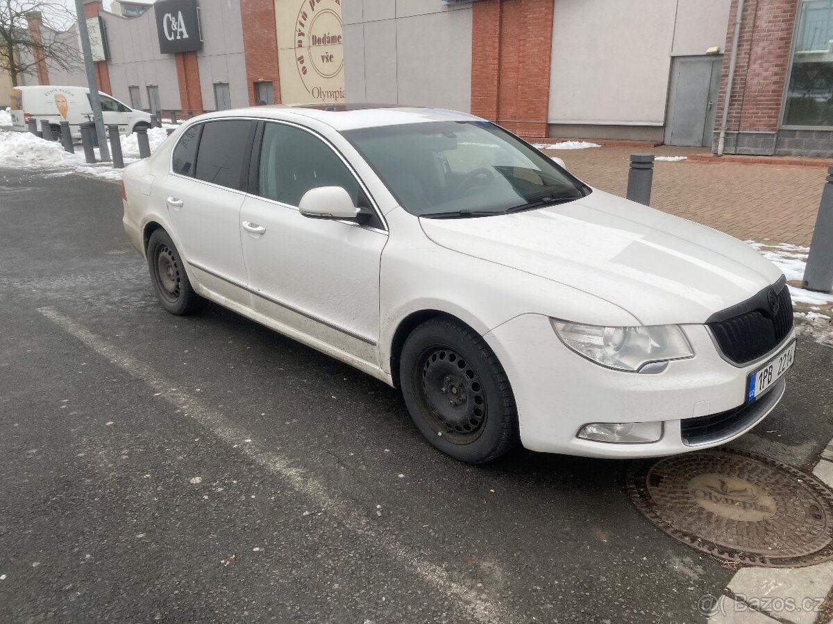 Pronájem automobilu půjčení auta k pronájmu - 3