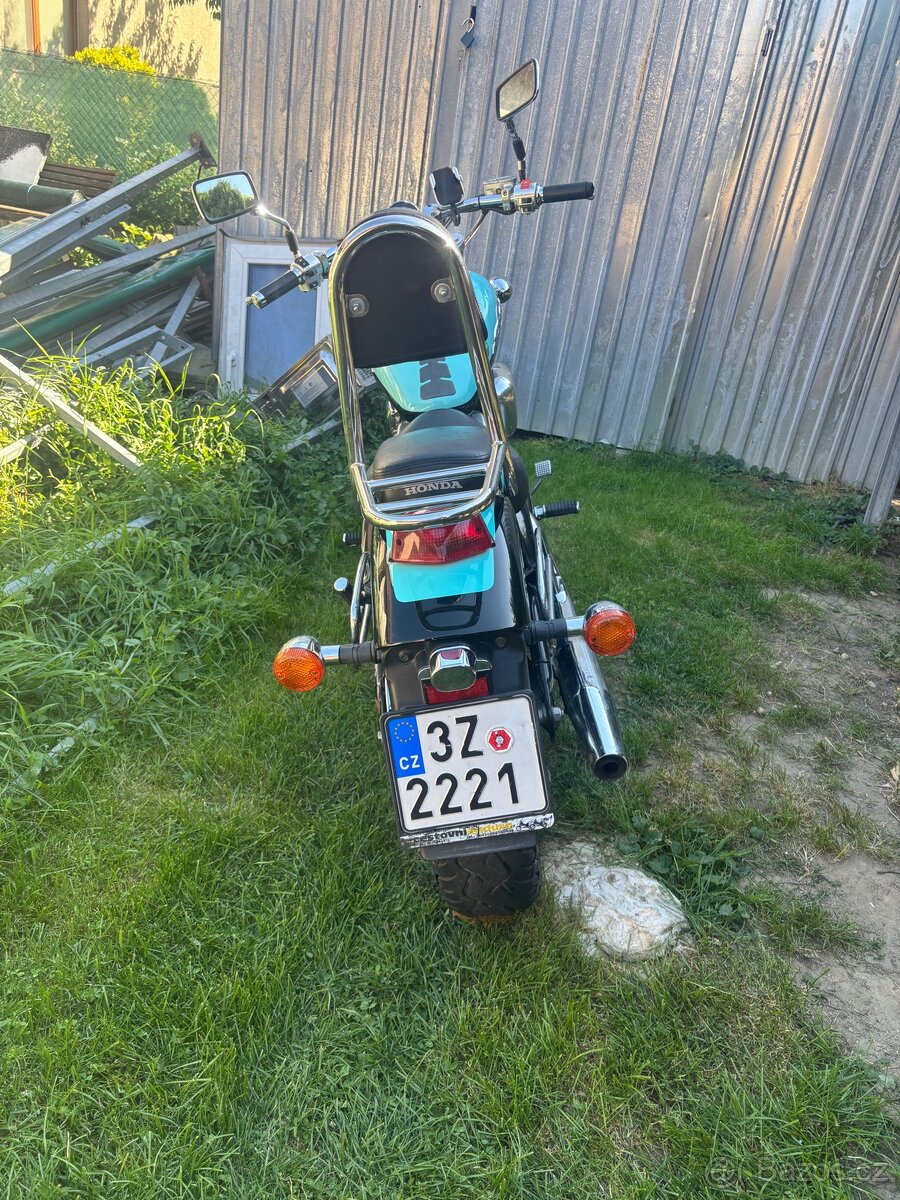 Honda VT 600c Shadow - 3