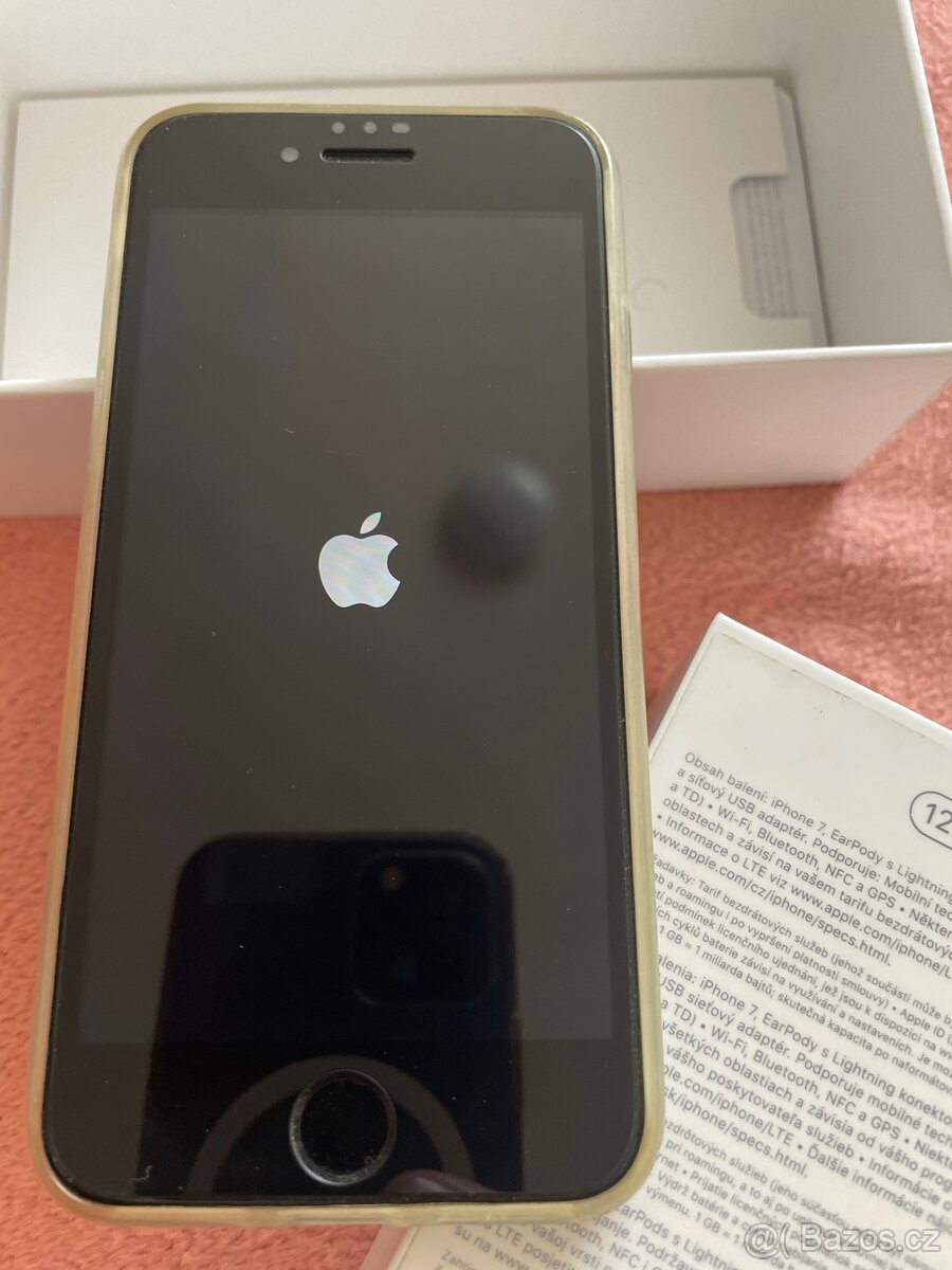 iPhone 7, Black 128GB - 3
