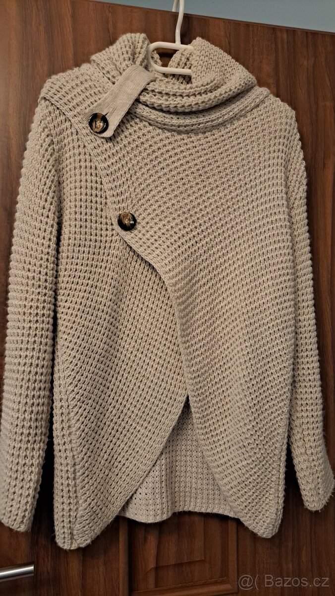 Pletený dámský svetr s knoflíky - béžový - 3