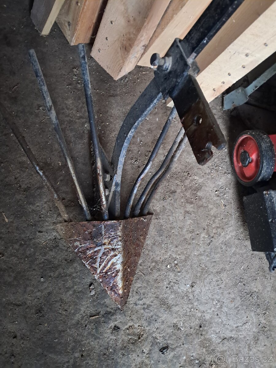 Prodám vyoravač na brambory - 3