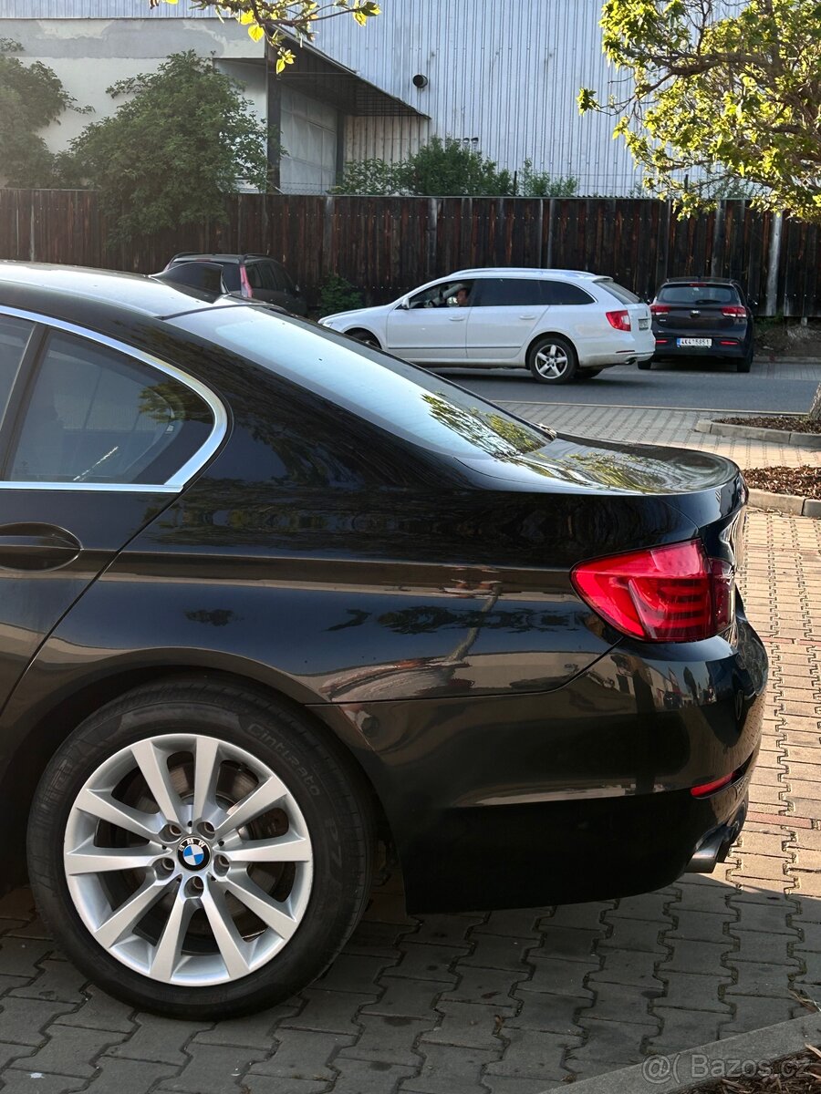 BMW F 10 530D - 3