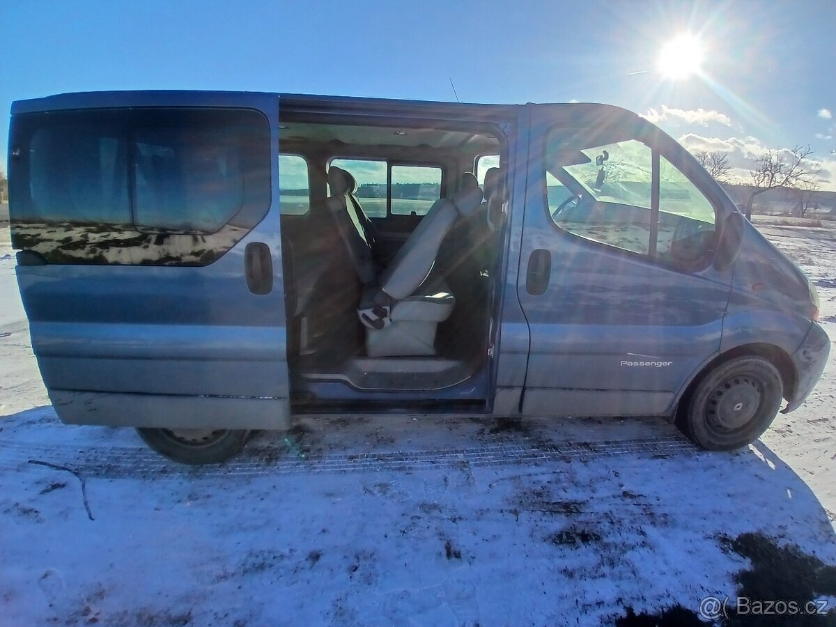 Renault Trafic Passenger 2-8mistne 1.9 Tdci 74kw - 3
