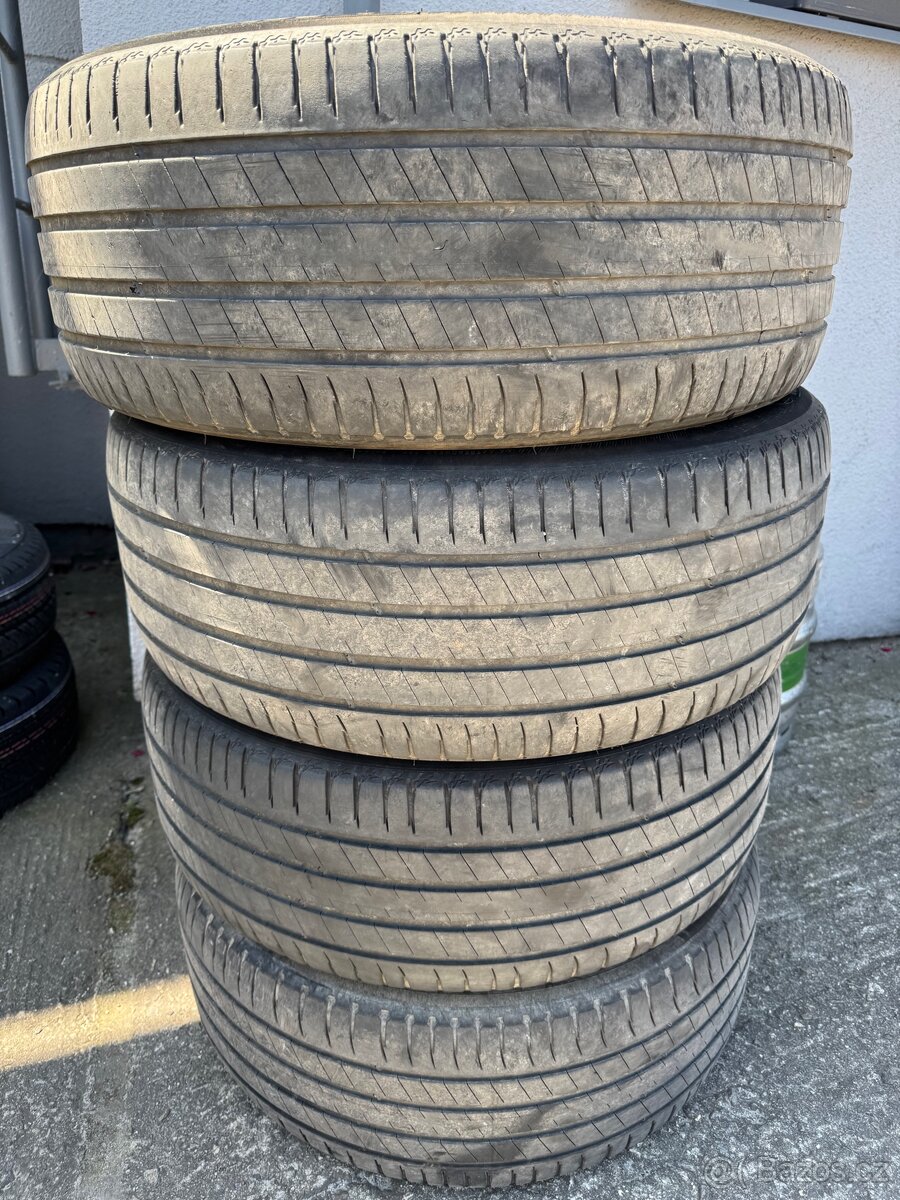 Pneu 255/45R20 Michelin 4mm vzorek - 3