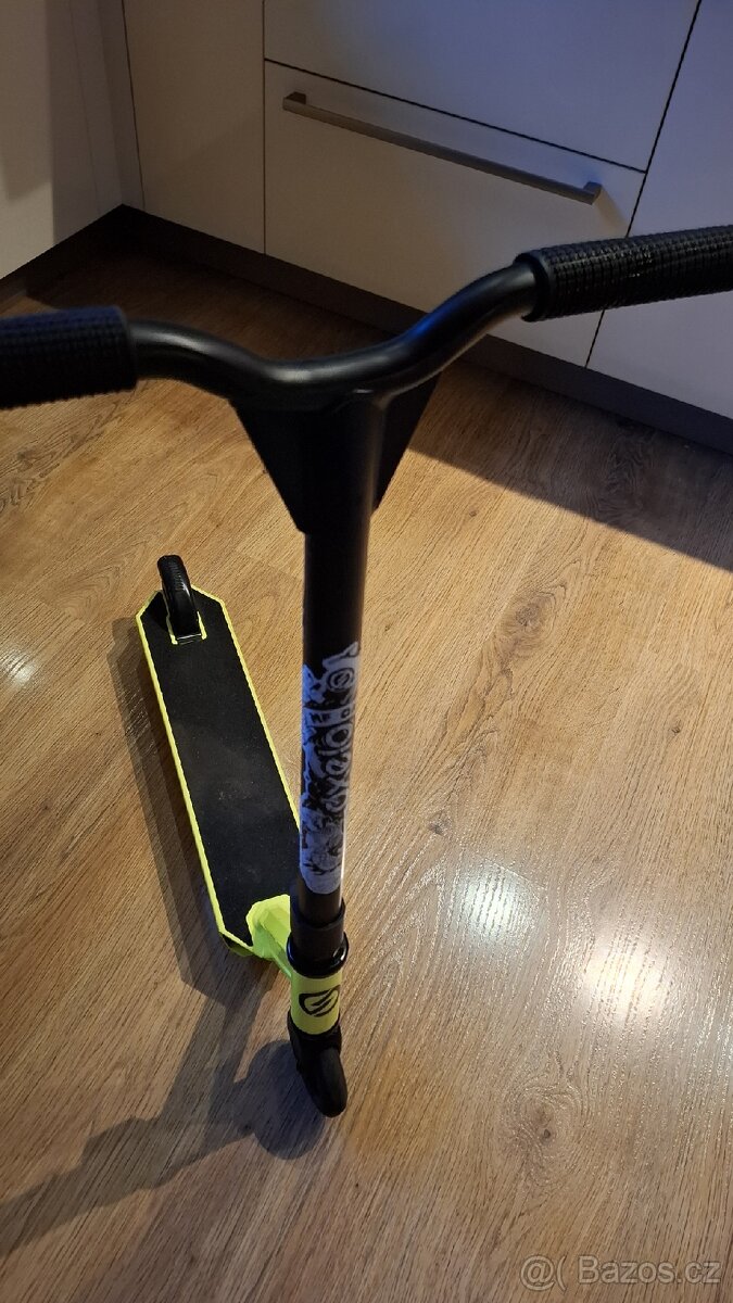 Freestylová koloběžka MF100, jako nová, zelená, modrá 2 ks - 3