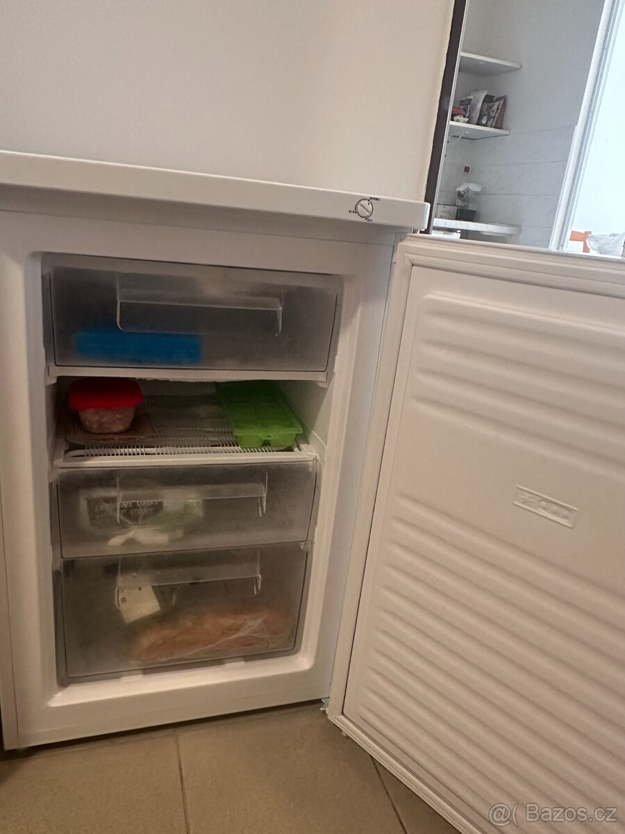 Mraznička (92 litrů) - 3