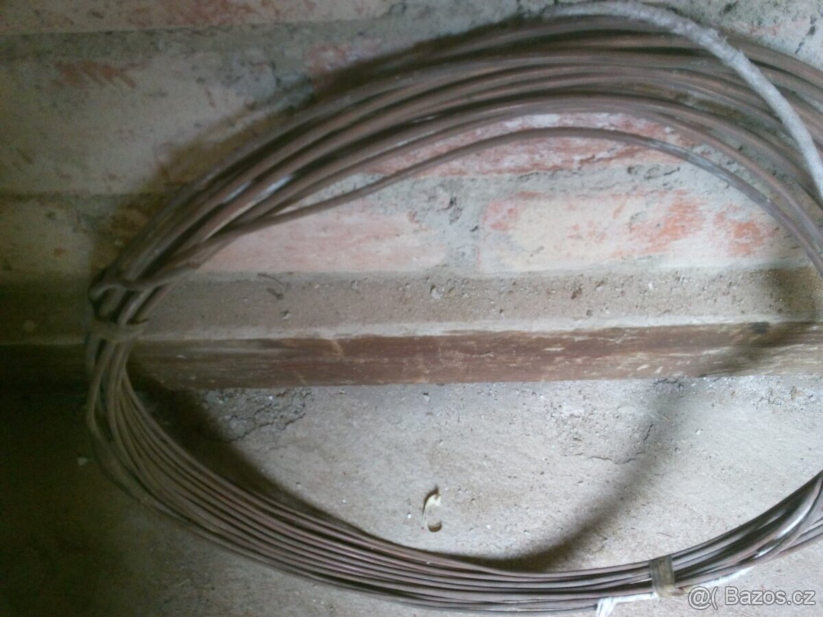 stavební materiál - zbylo ze stavby: - 3