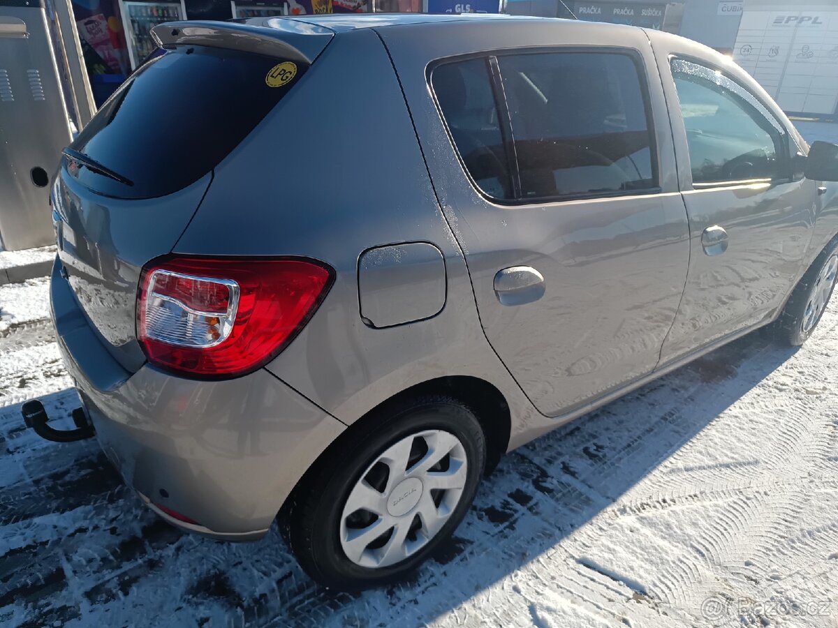 Dacia Sandero 1.2. benzín \lpg r.v.2014 - 3