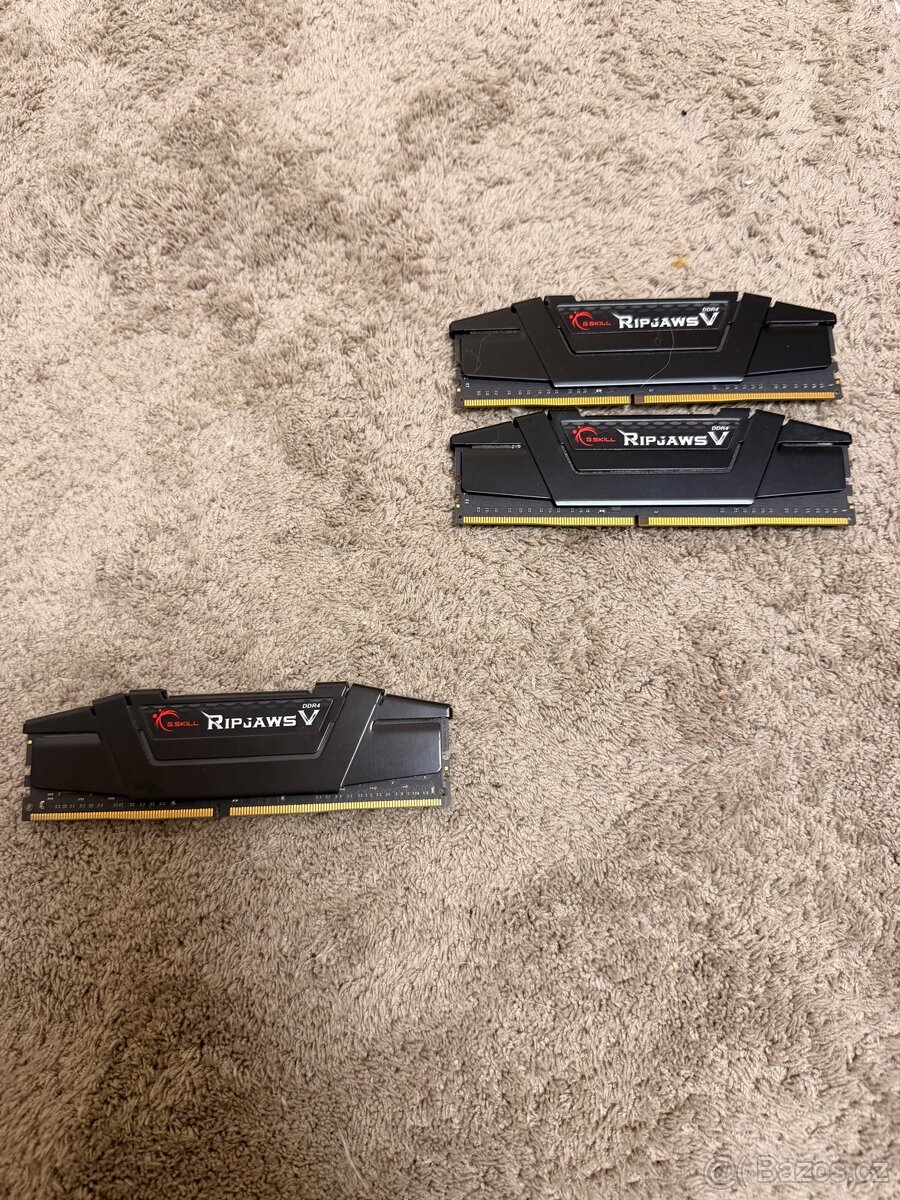 G.Skill Ripjaws DDR4-3200 8GB - 3