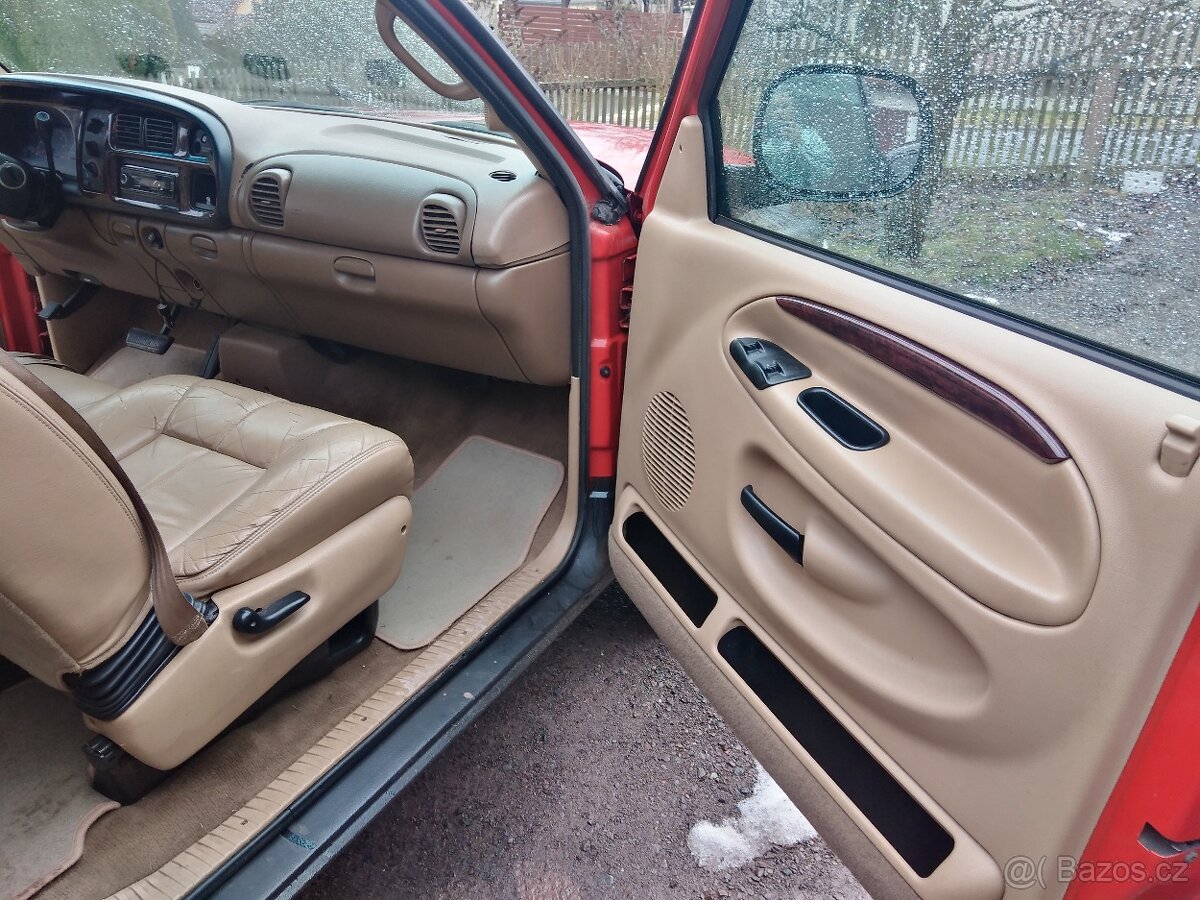 Dodge Ram 1500 2WD 5,9 - 3