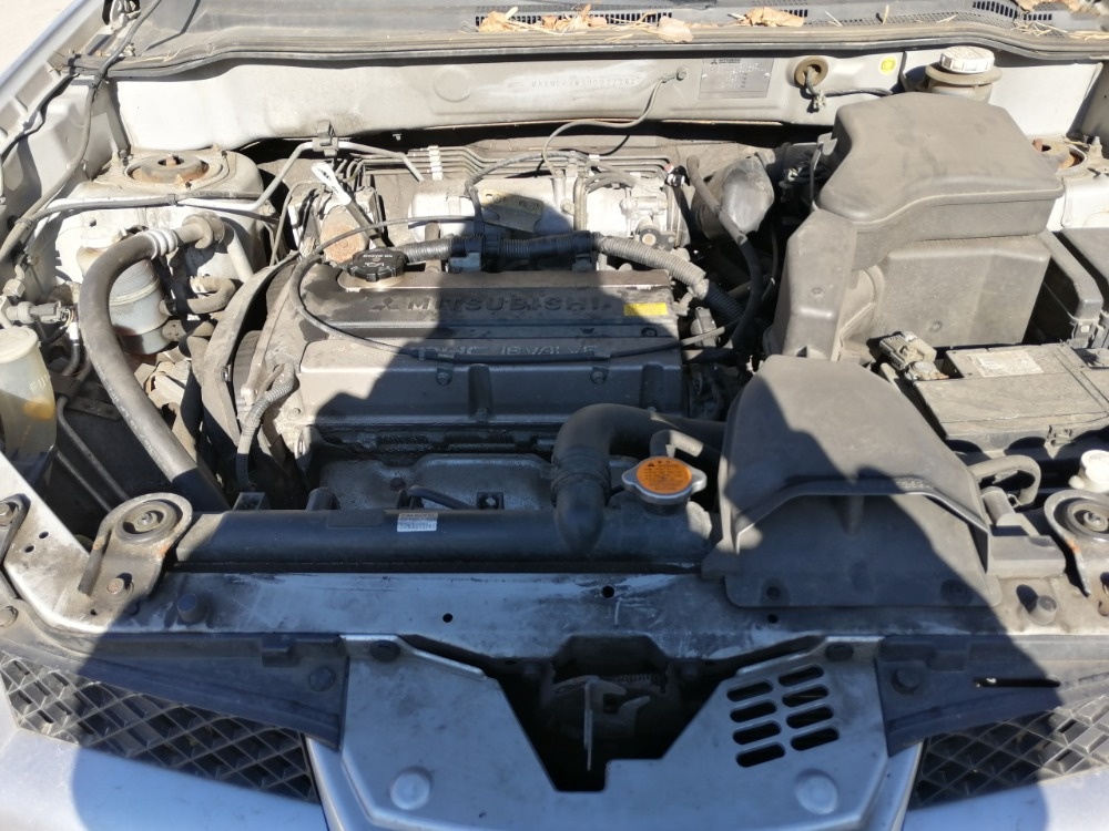 +Mitsubishi Outlander - 3