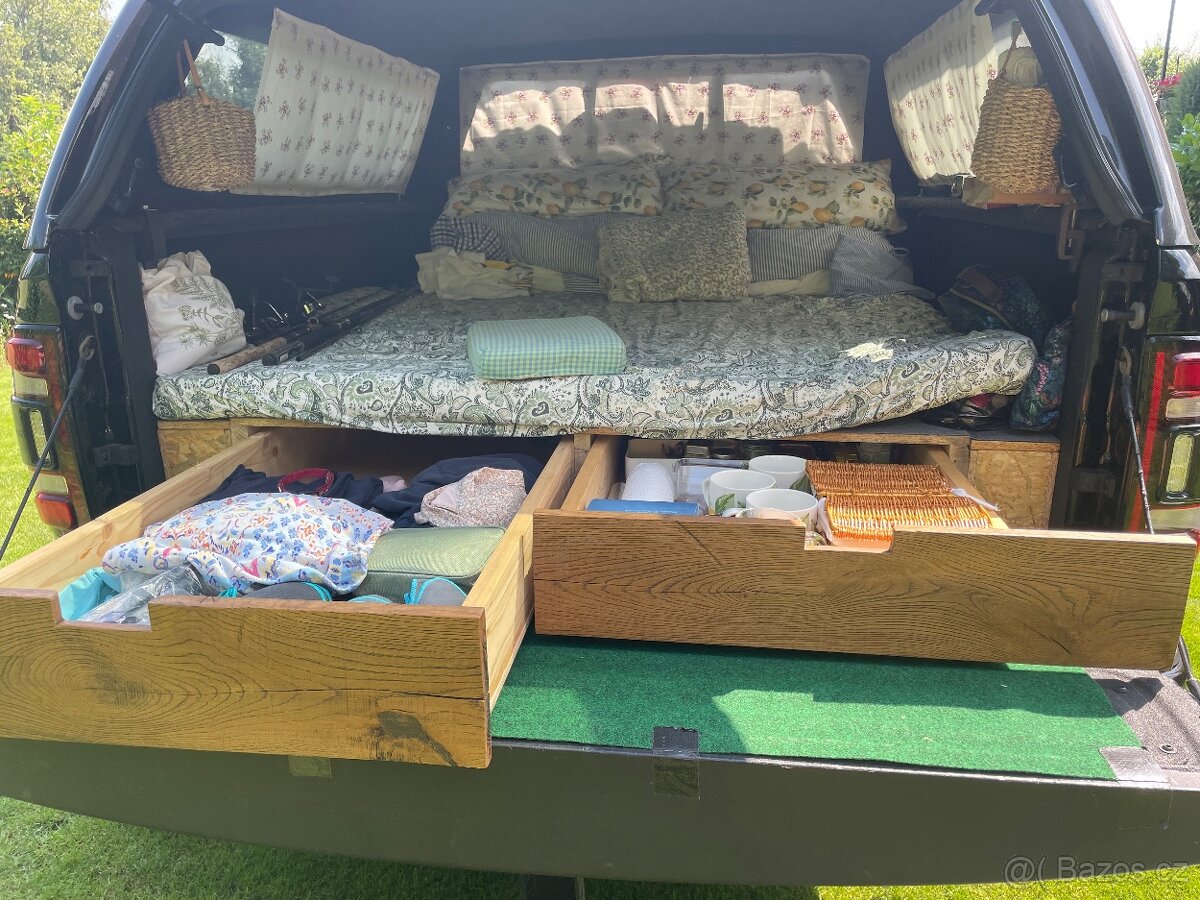 DODGE RAM 2500 camper