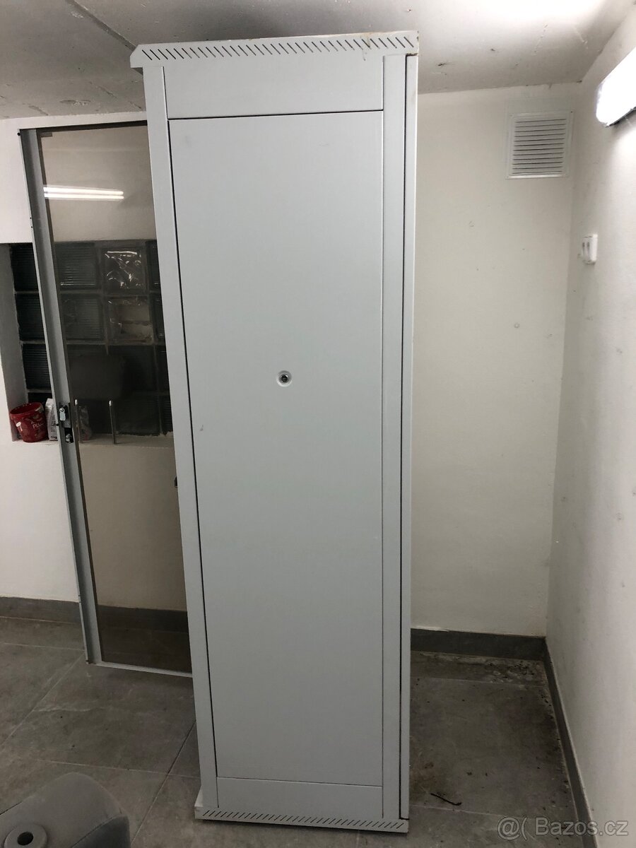 Řadová rozvaděčová skříň - 3