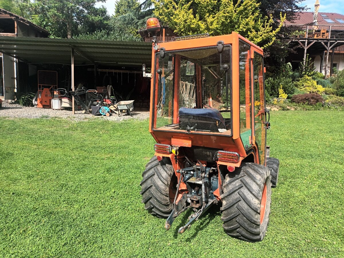 Malotraktor kubota B1750 4x4 - 3