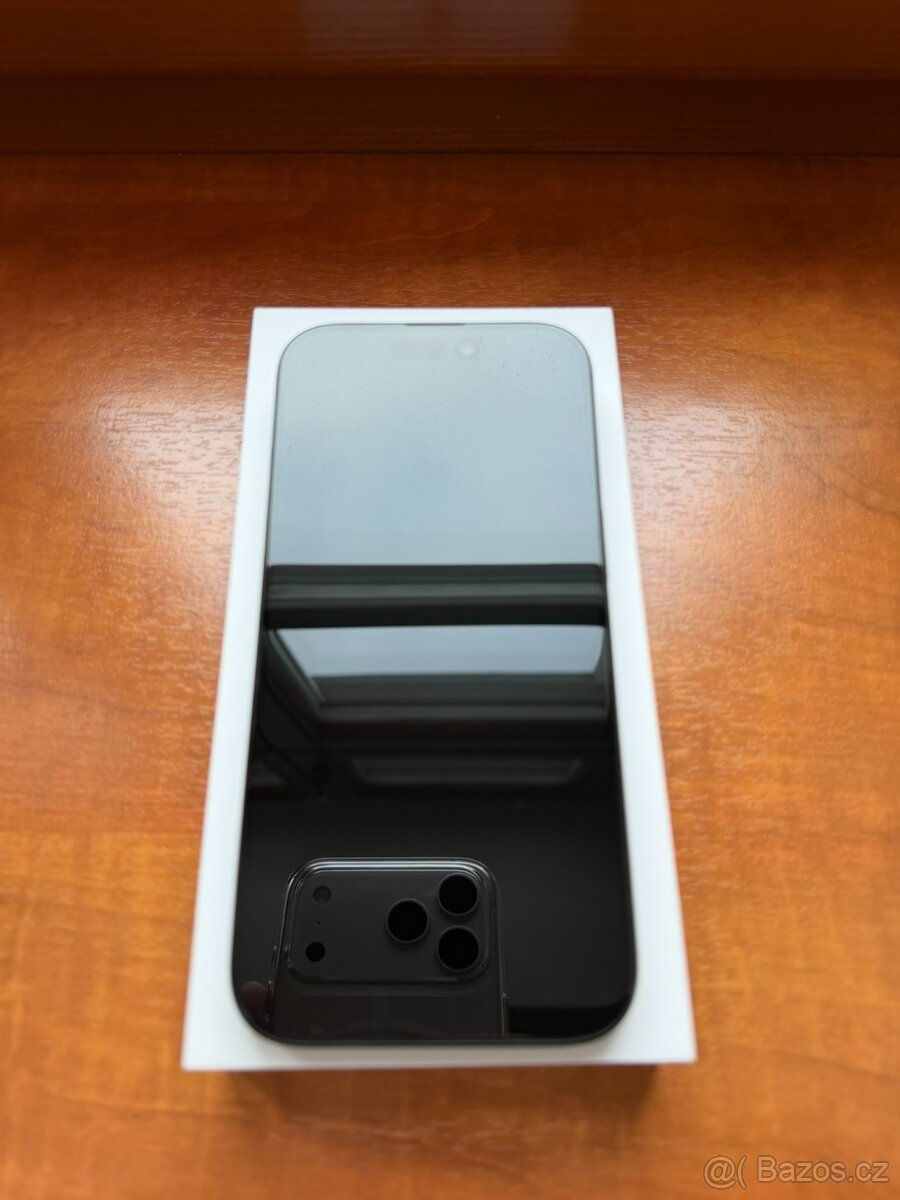 iPhone 16 Pro 128 – barva černý titan - 3
