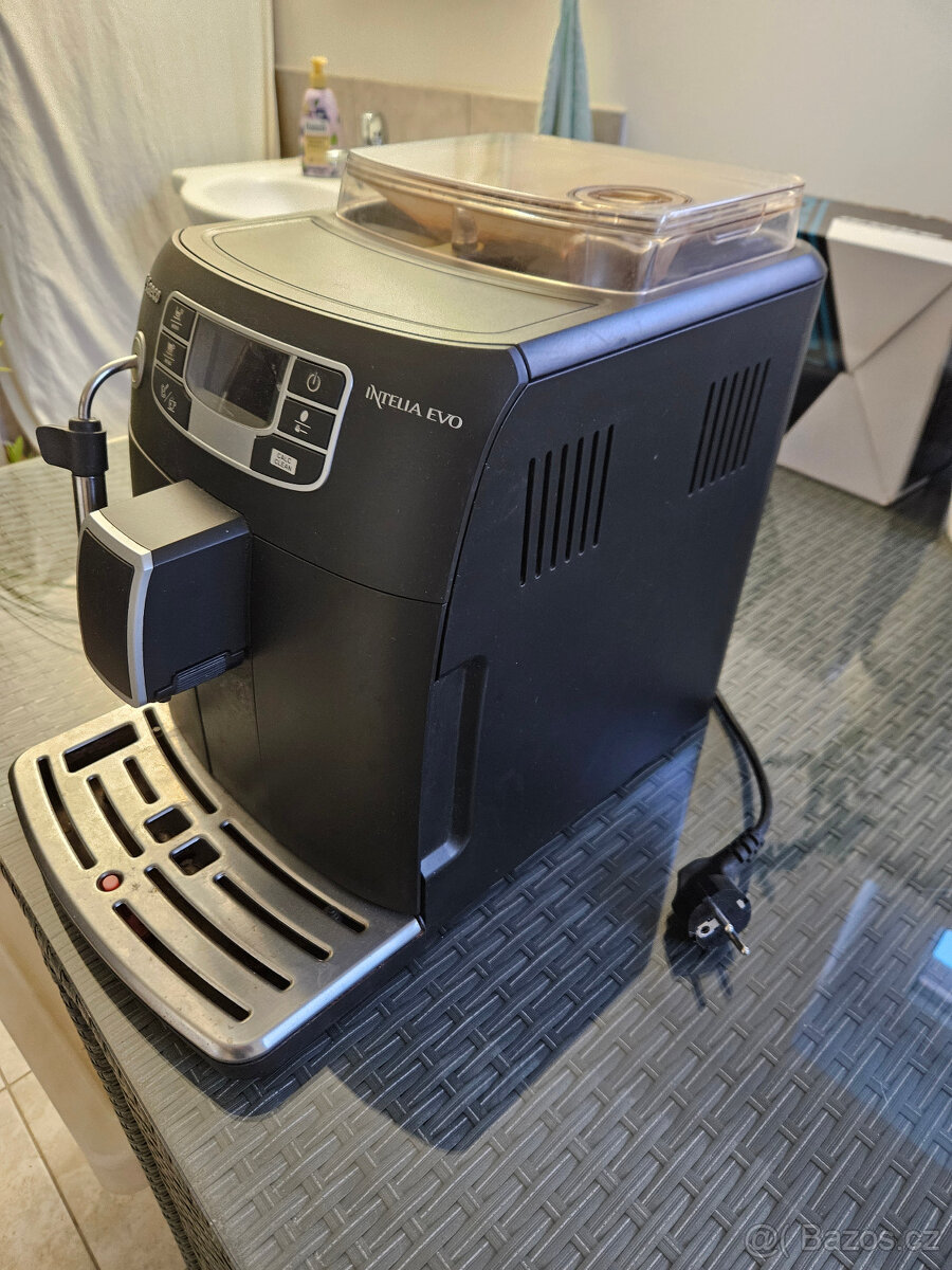 Kávovar Philips Saeco INTELIA EVO - 3