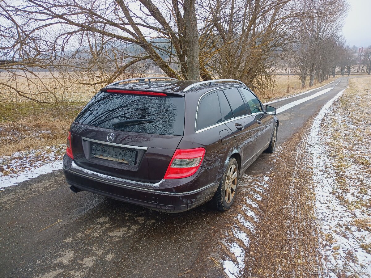 Mercedes-Benz třídy C 2.2cdi 125kw Kombi Avantgarde - 3