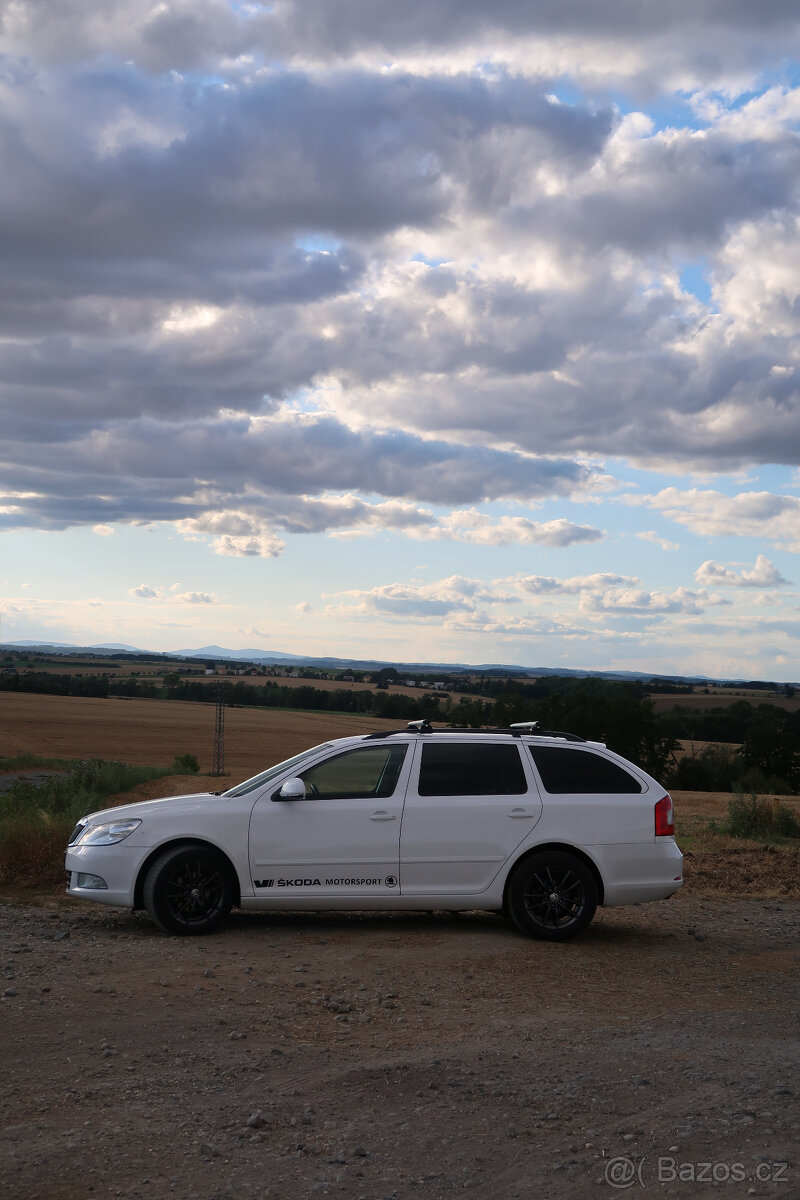 Prodám Škoda Octavia II facelift r.v. 2011 - 3