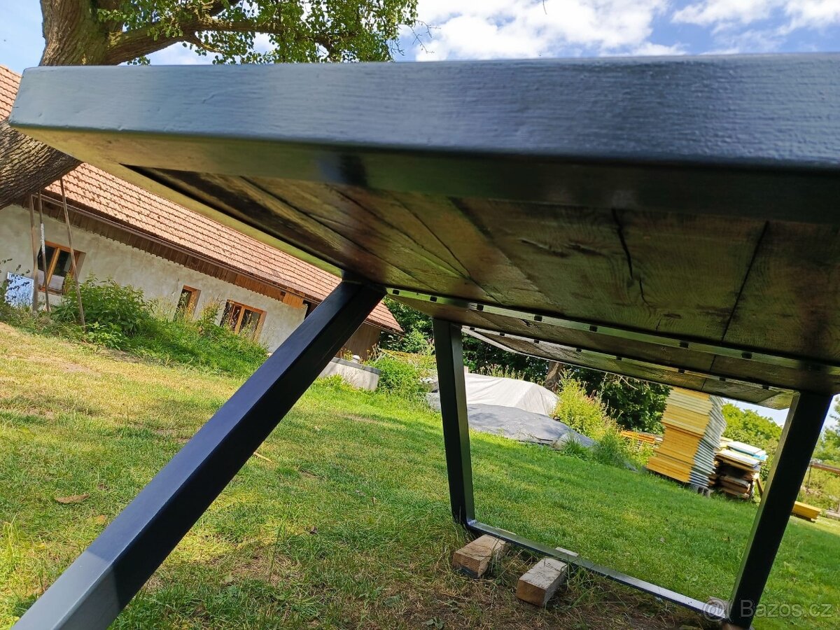 Industriální venkovní stůl - 3