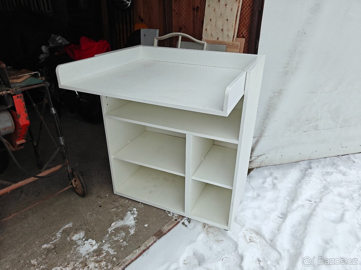 Přebalovací pult - 3