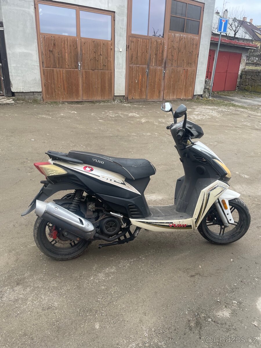 Skutr Yuki 125 - 3