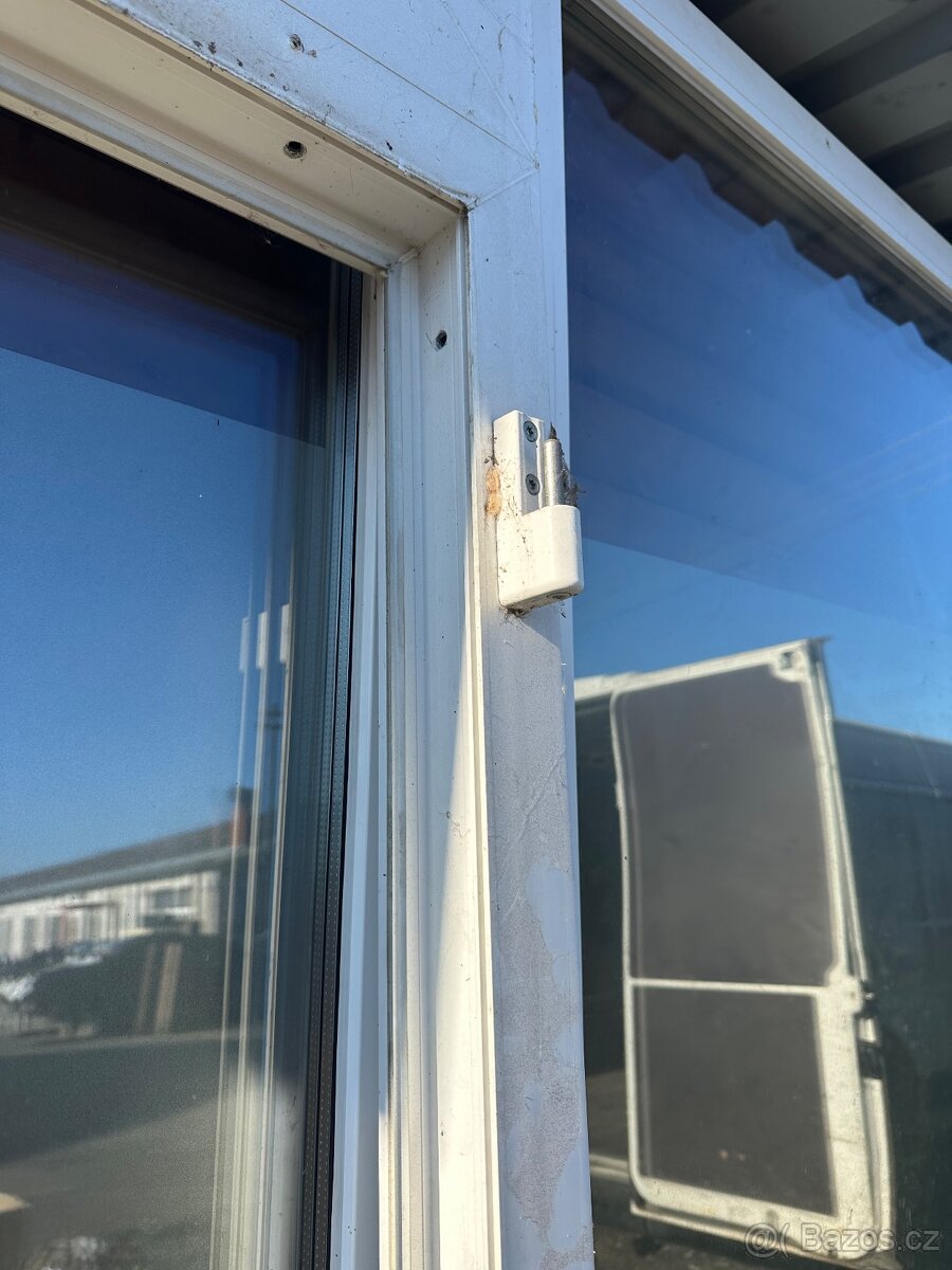 Prosklená vchodová stěna trojsklo - 3