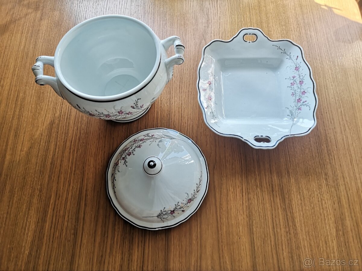 Porcelánové starodávné nádobí - souprava - 3