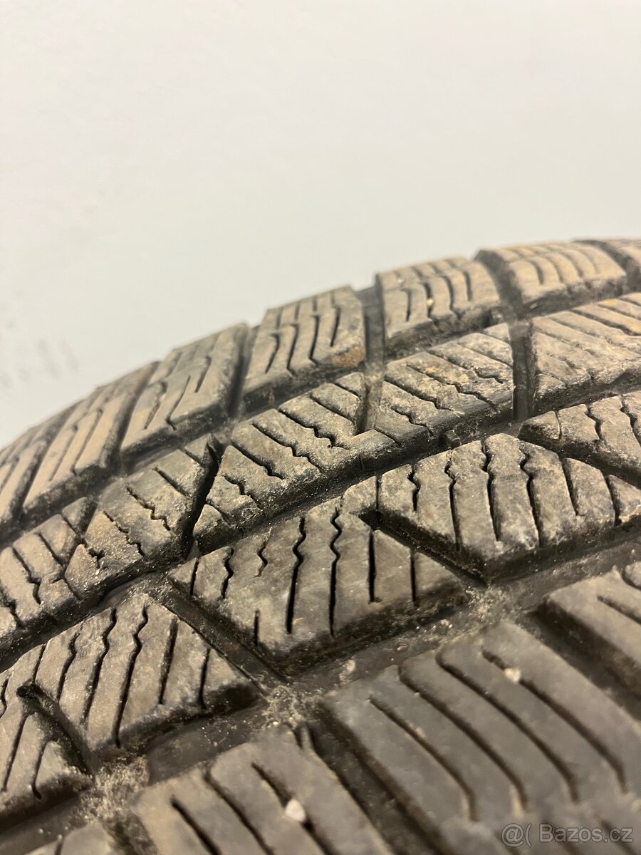 Zimní pneu Barum Polaris 5 205/55 /16 H - 1 kus - 3