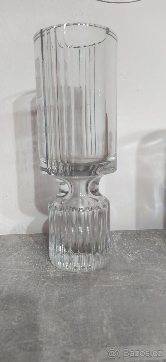 Investiční váza - 3