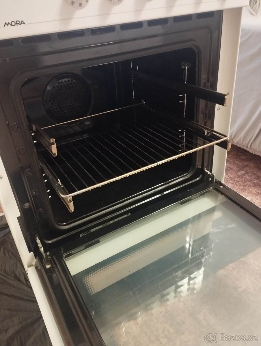 Sklokeramický sporák MORA 60 cm - 3