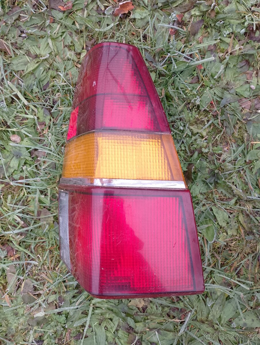 Zadní světlo VW Passat B2 - 3