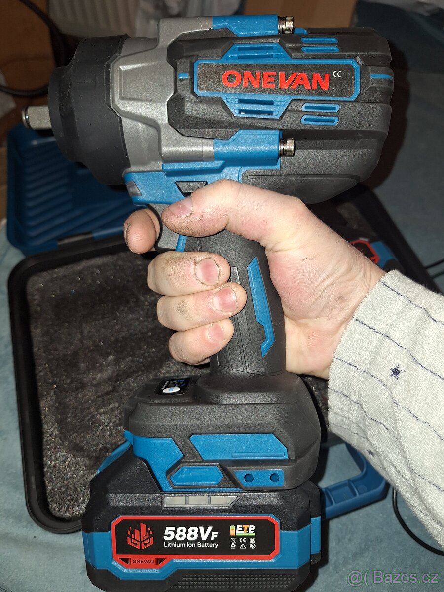 Rázový utahovák max. 2800 N.M. - 3