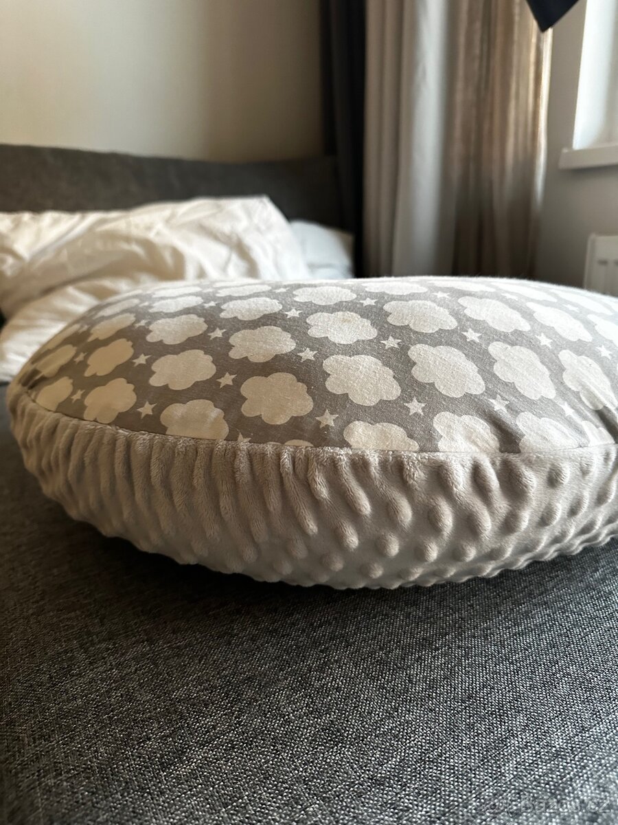 Kojící polštář - 3