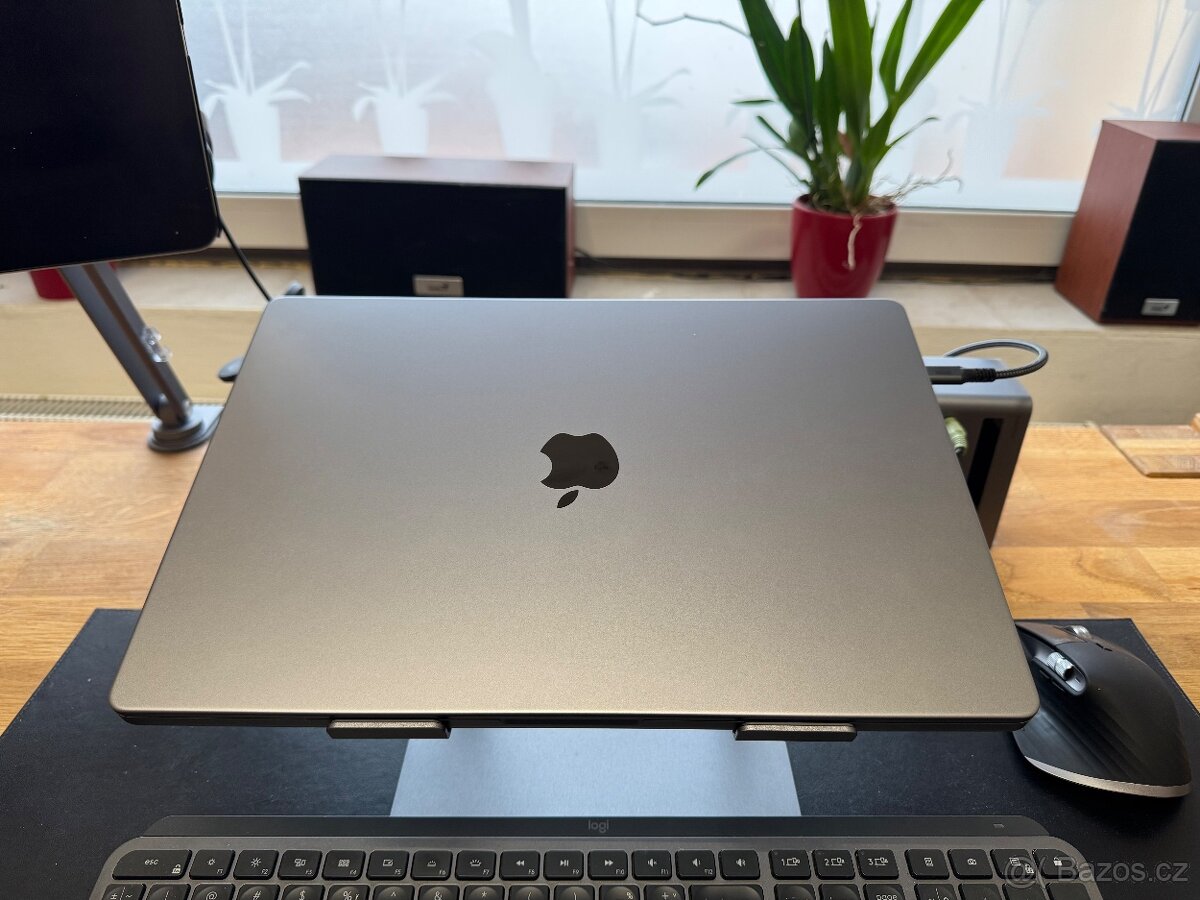 MacBook Pro 16" M1 Pro, 16 GB RAM, 1 TB SSD - 3