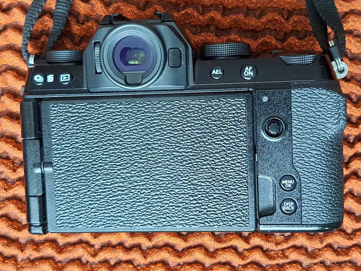 Fujifilm X-S10 tělo černý - 3