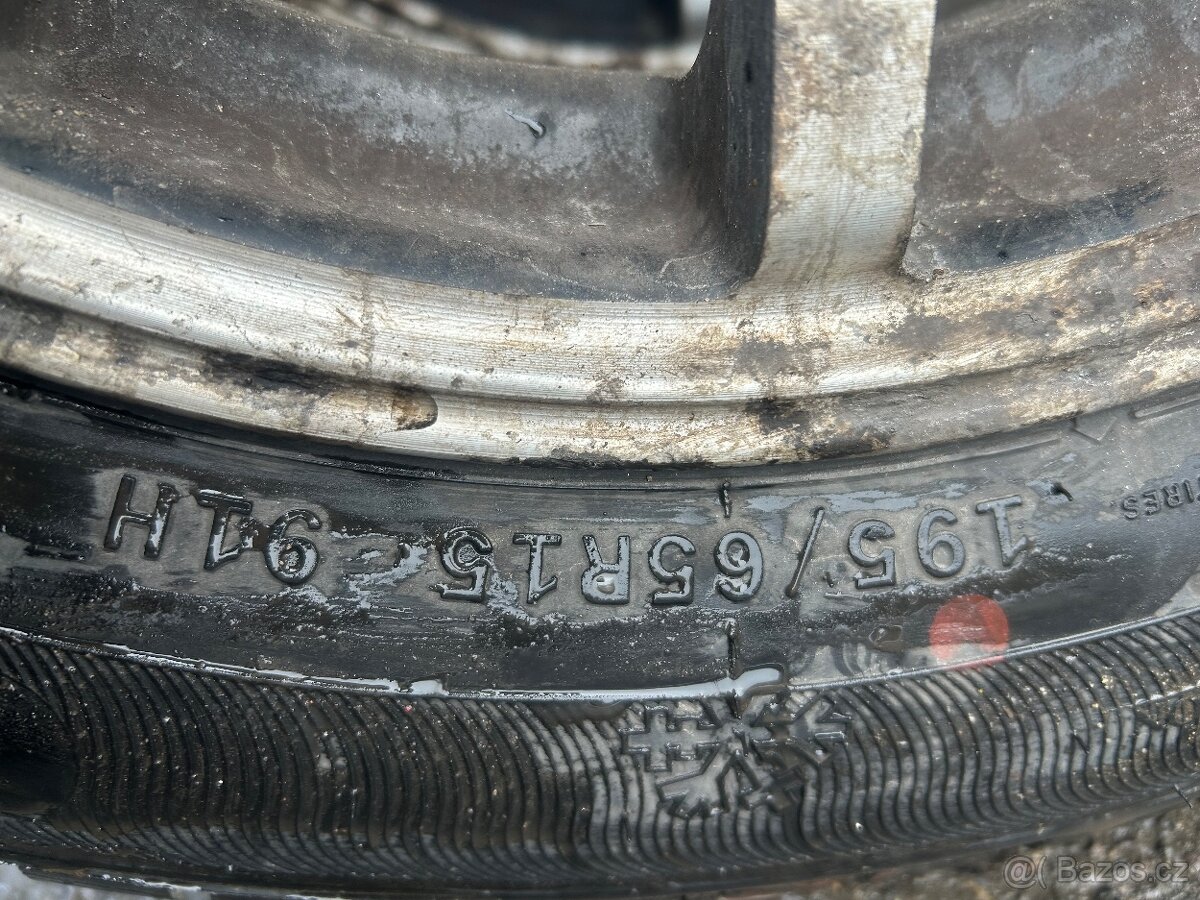 Zimní kola 195/65/15 alu - 3