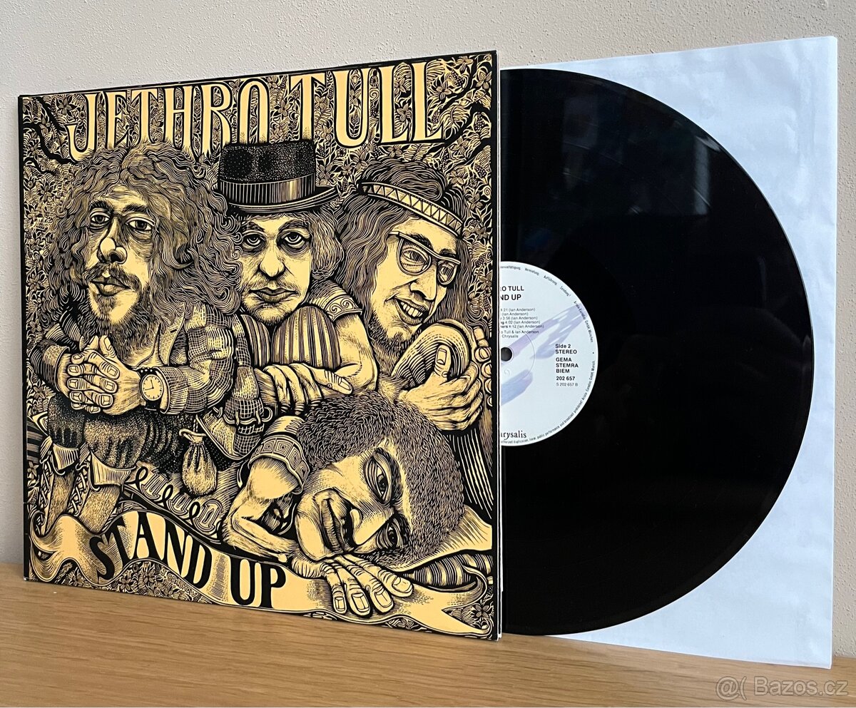 Jethro Tull – Stand Up - 3