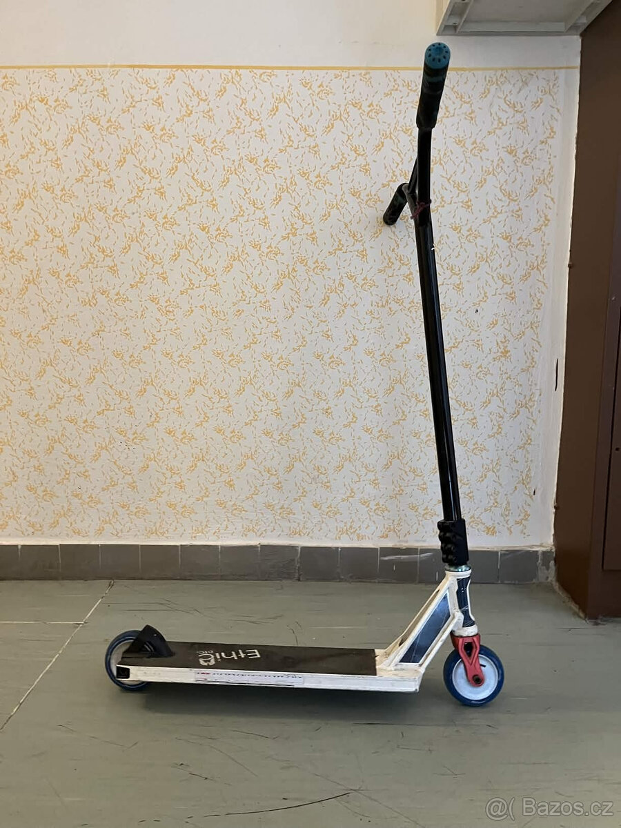 Custom freestyle koloběžka - 3