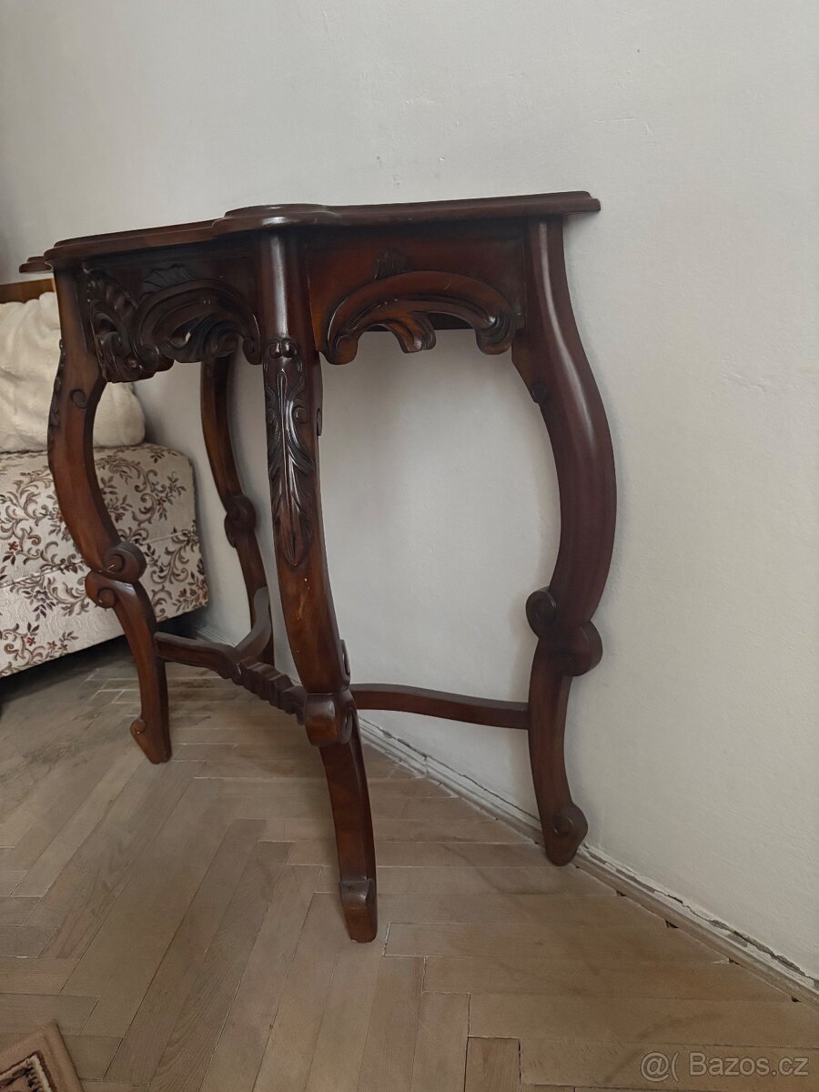 Konzolový stolek - 3