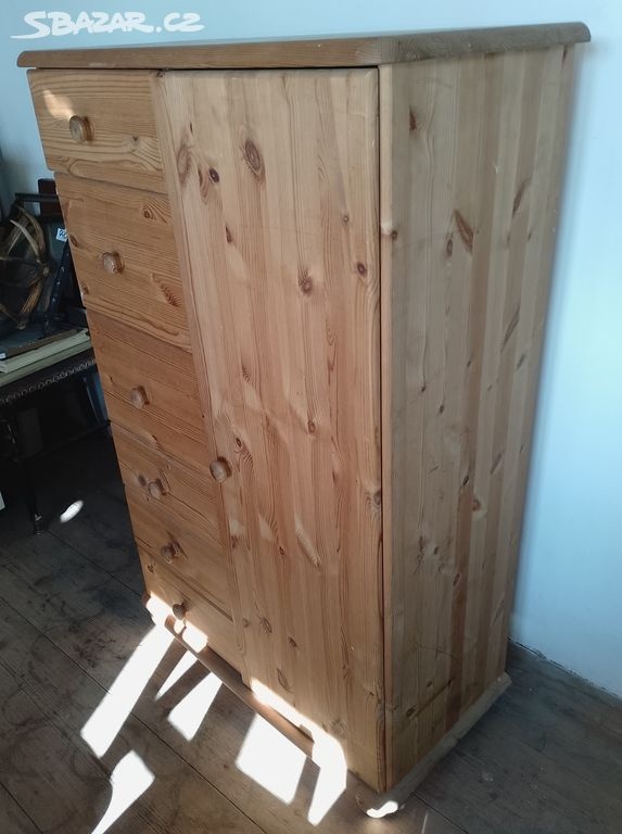 Celo masivní prádelník se šuplíky - 3