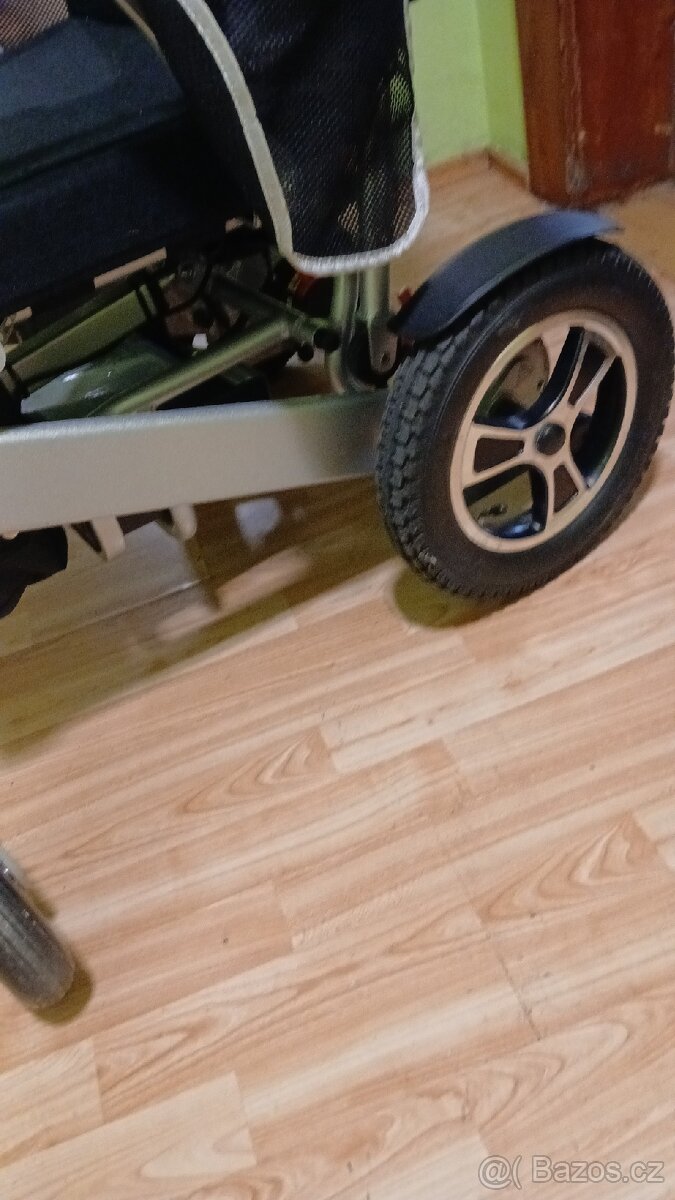 Elektrický invalidní vozík - 3