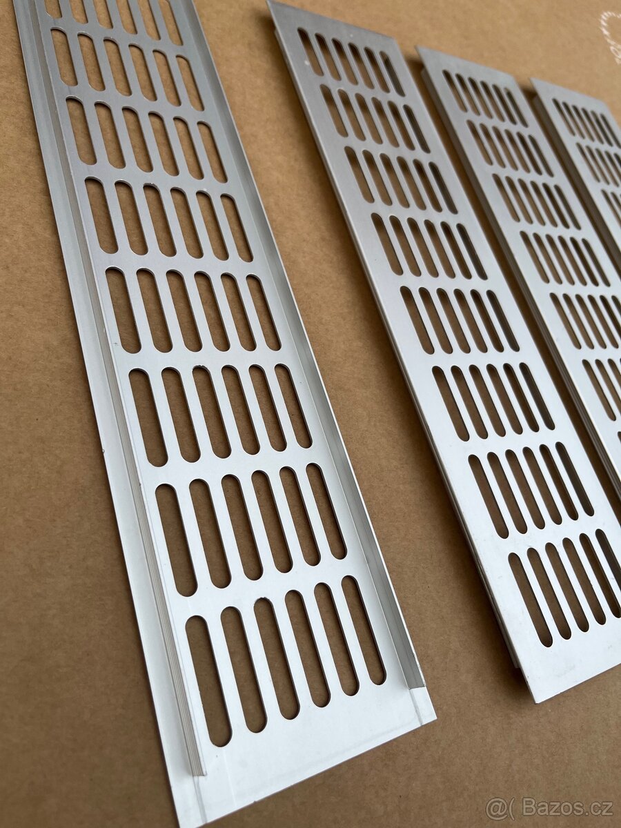 Větrací mřížka, hliník 400 × 100 mm; - 3