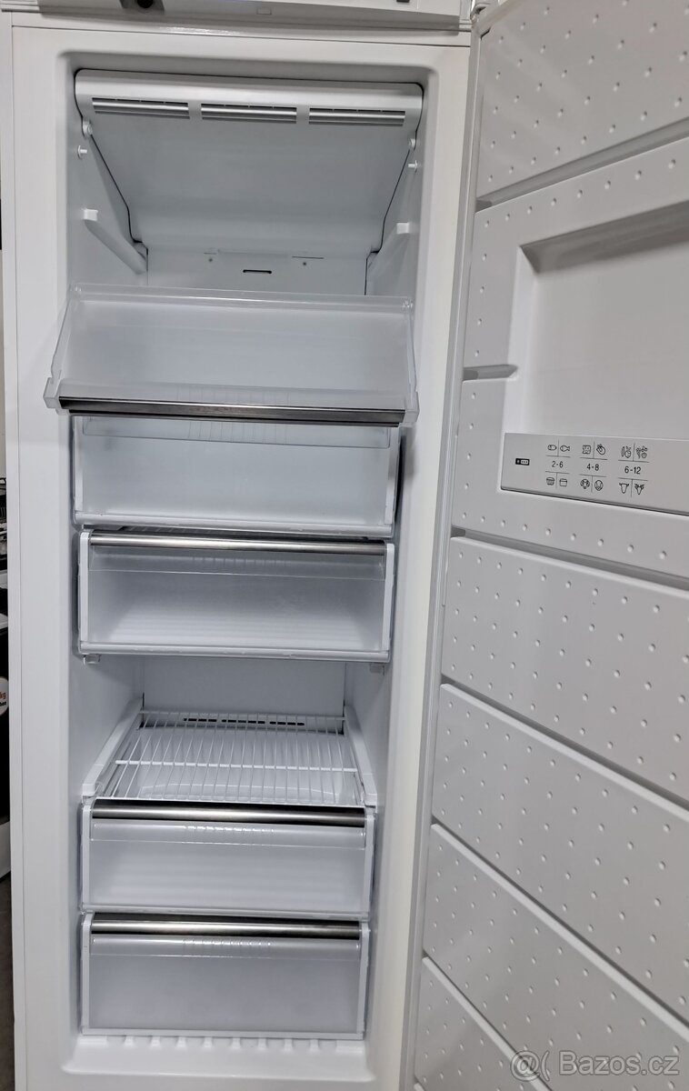 Mrazák 7 šup. Siemens NoFrost, A++. - 3