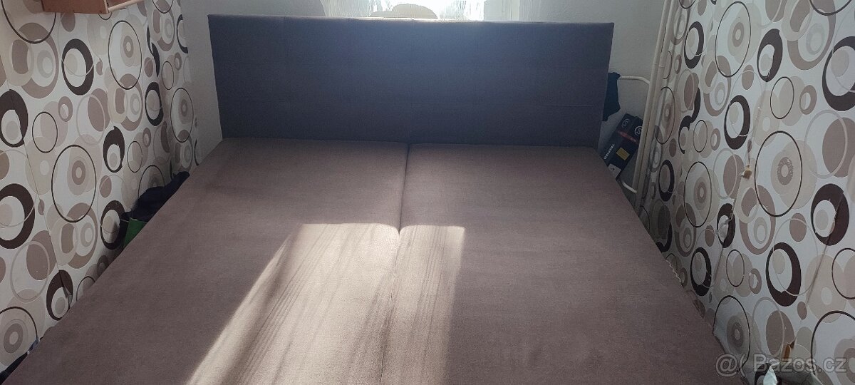 Manželská postel - 3