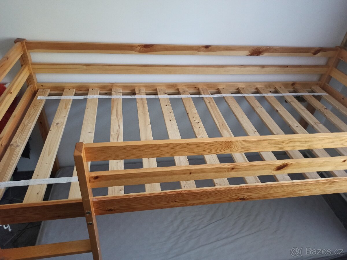 Vyvýšená dřevěná postel 90x200 - 3