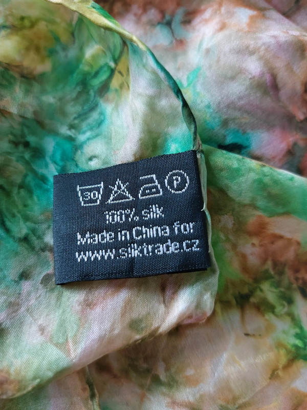 Hedvábný šátek - 3