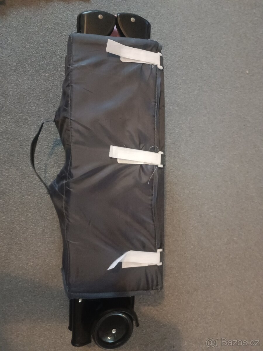 Cestovní postýlka - 3