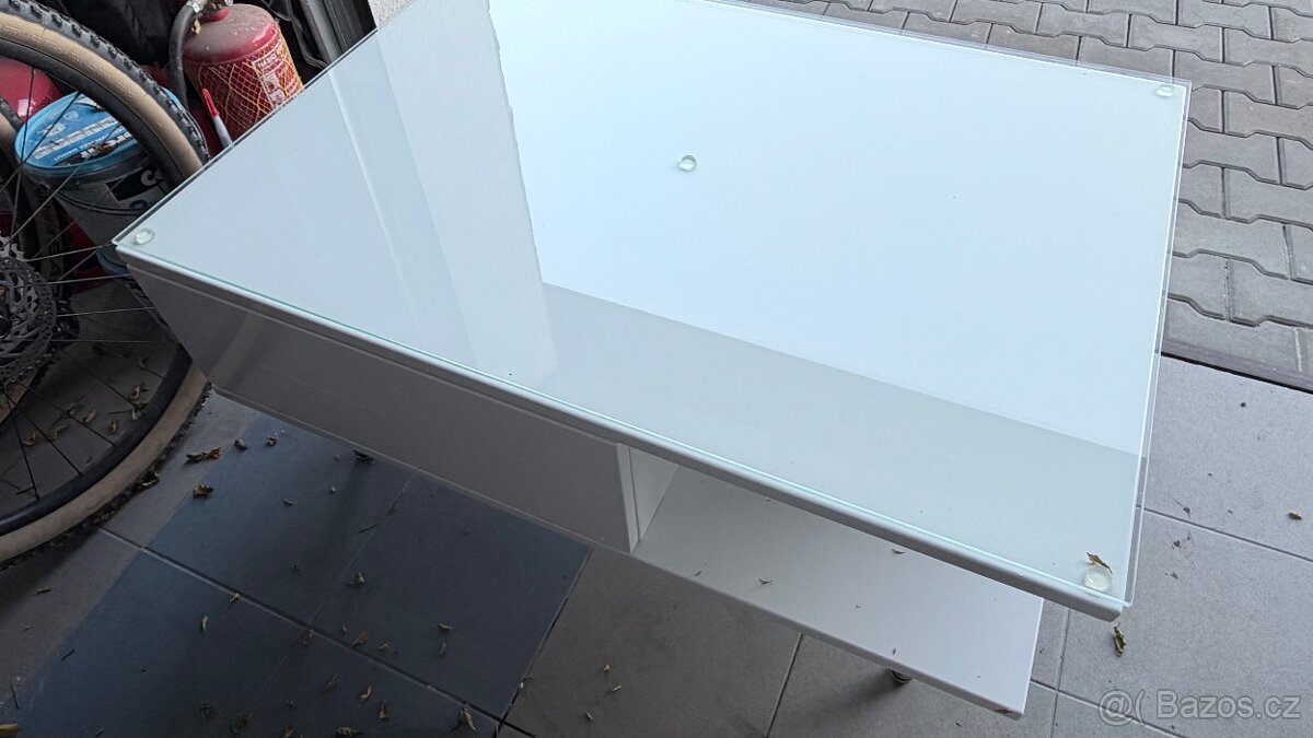 Konferenční stolek - 3